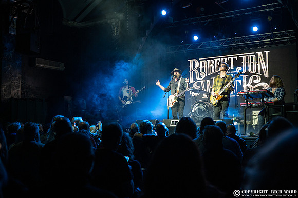 Robert Jon & The Wreck