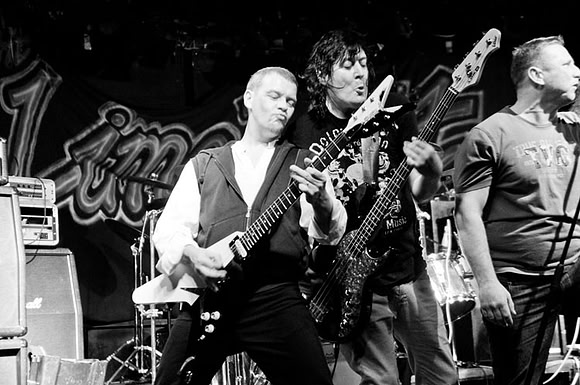 UFO Tribute with Pete Way
