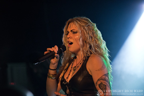 Kobra & The Lotus
