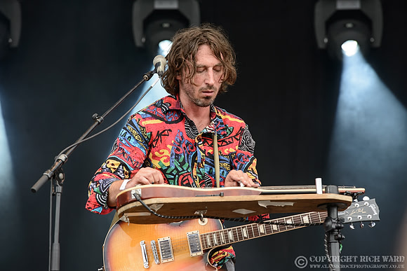 Wille & The Bandits