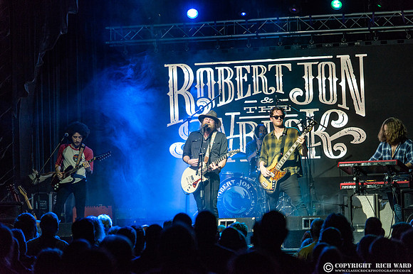 Robert Jon & The Wreck