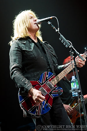 Joe Elliot's Down 'N' Outz