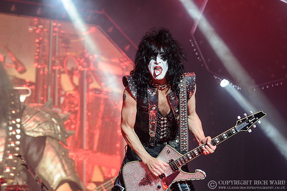 KISS