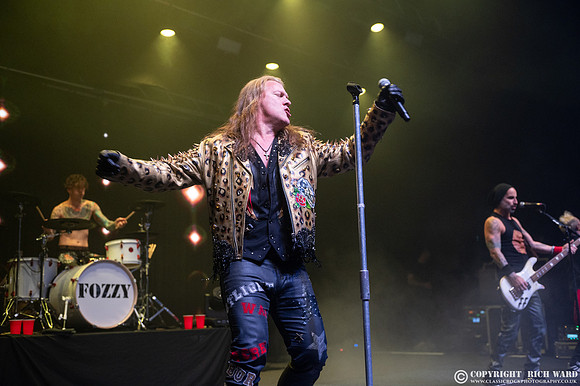Fozzy