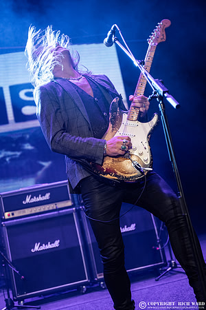 Glenn Hughes