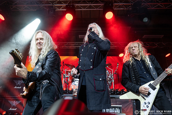 Saxon