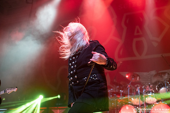Saxon