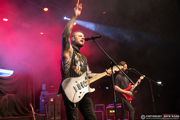 Kris Barras Band