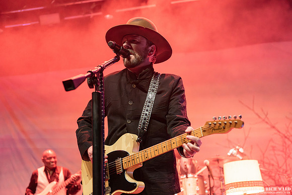 Kiefer Sutherland