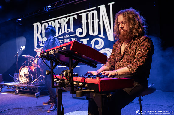 Robert Jon & The Wreck