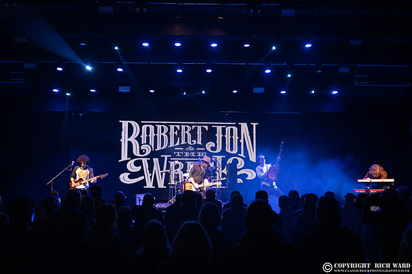 Robert Jon & The Wreck