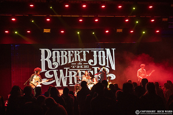 Robert Jon & The Wreck