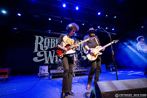 Robert Jon & The Wreck