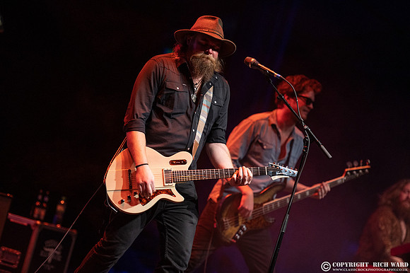 Robert Jon & The Wreck