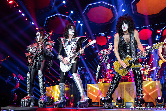 KISS