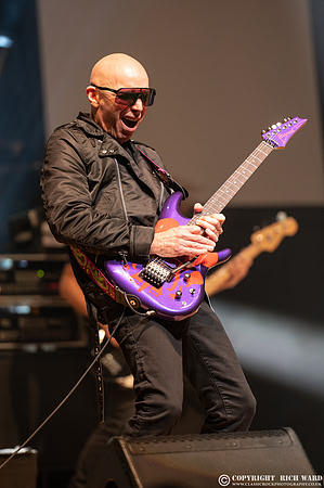Joe Satriani