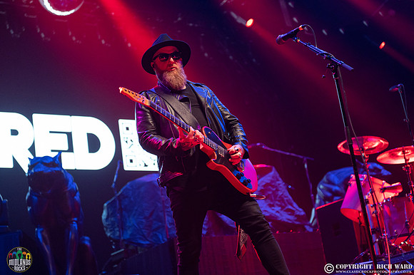 Skindred