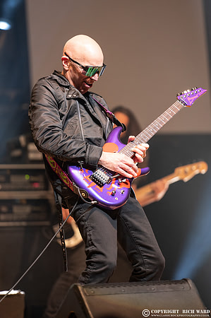 Joe Satriani