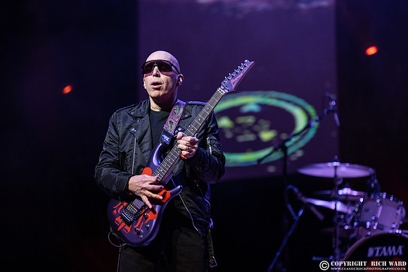 Joe Satriani
