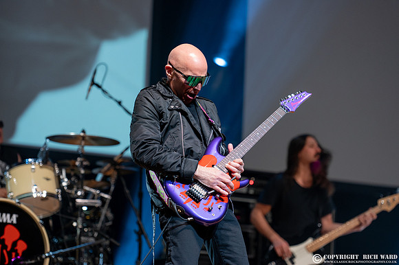 Joe Satriani