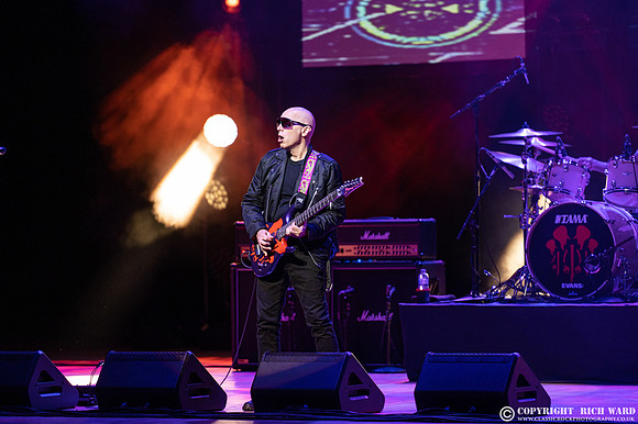 Joe Satriani