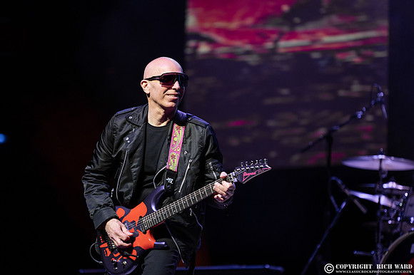 Joe Satriani