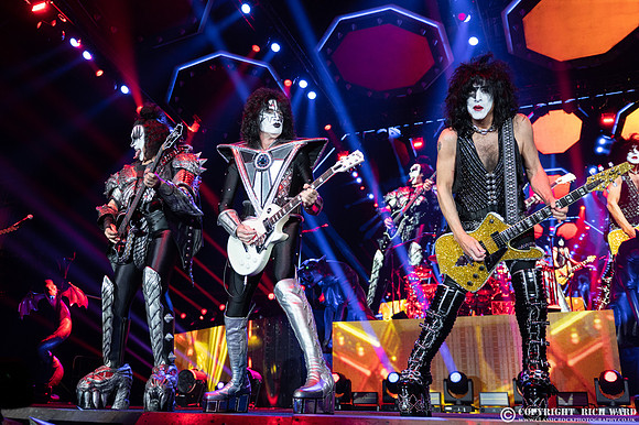 KISS
