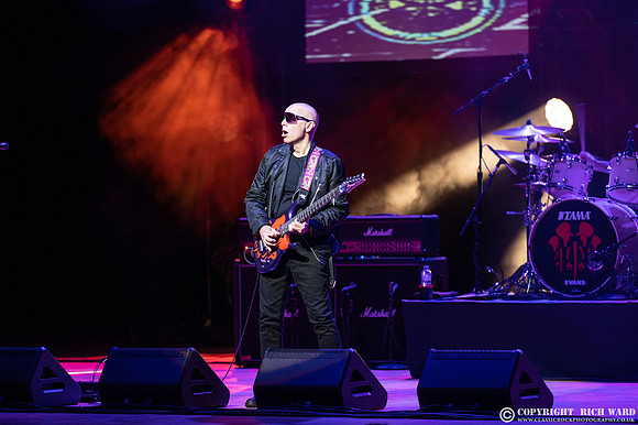 Joe Satriani