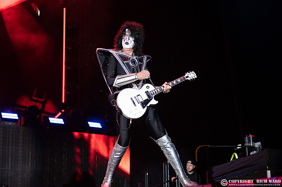 KISS