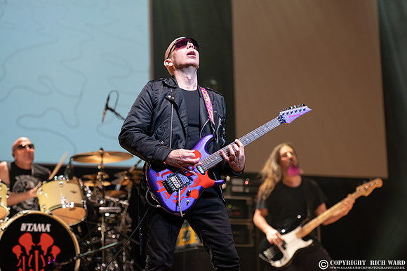 Joe Satriani