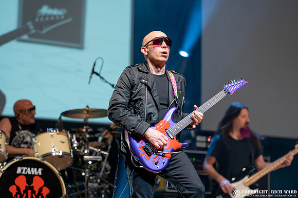 Joe Satriani