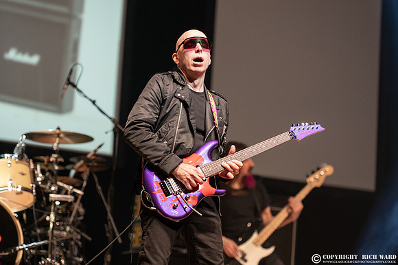 Joe Satriani