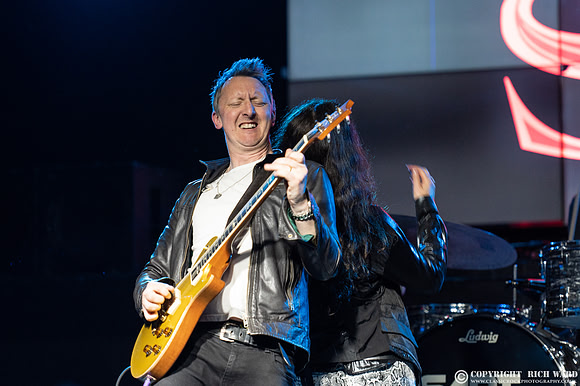 Sari Schorr