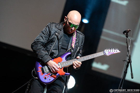 Joe Satriani