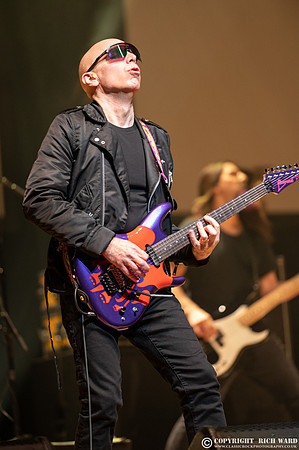Joe Satriani