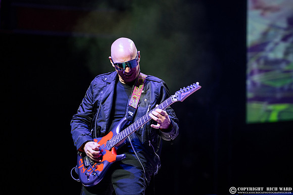 Joe Satriani