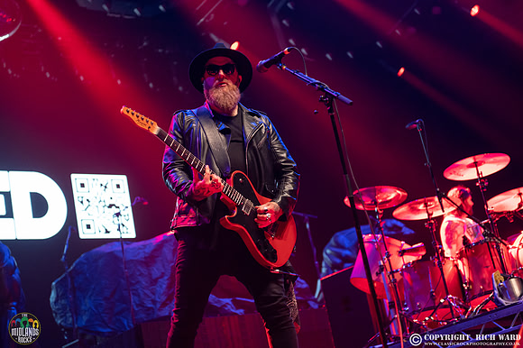 Skindred
