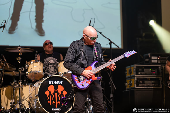 Joe Satriani