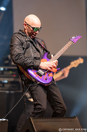 Joe Satriani