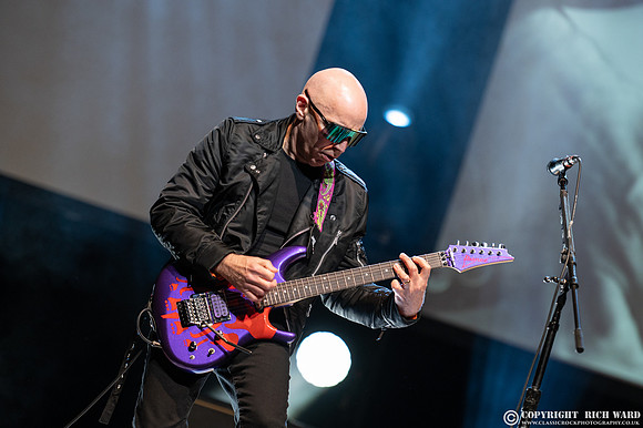 Joe Satriani