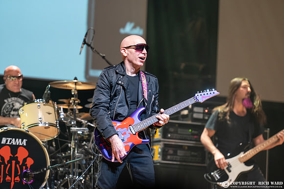 Joe Satriani