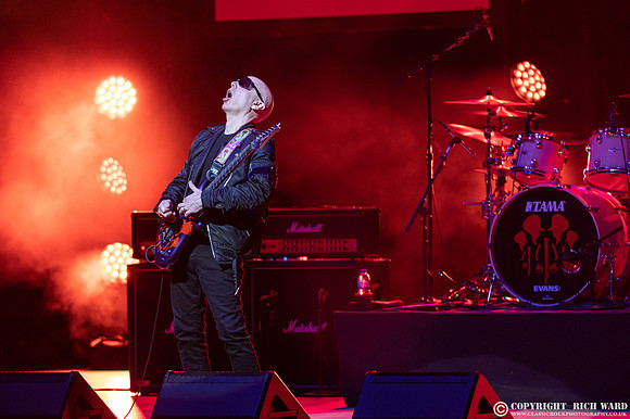 Joe Satriani