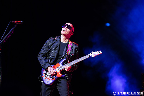 Joe Satriani