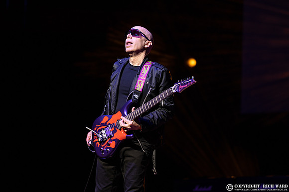 Joe Satriani