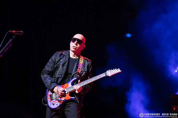 Joe Satriani