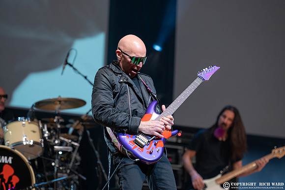 Joe Satriani