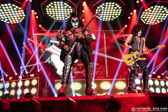 KISS