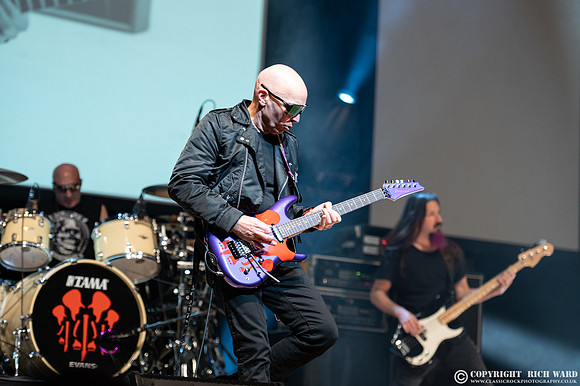 Joe Satriani