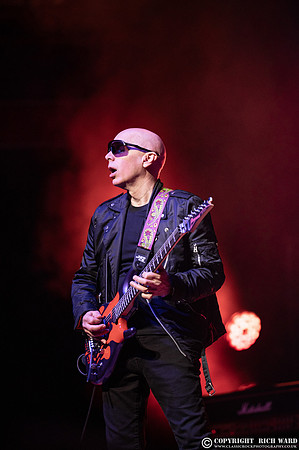 Joe Satriani