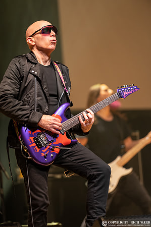 Joe Satriani